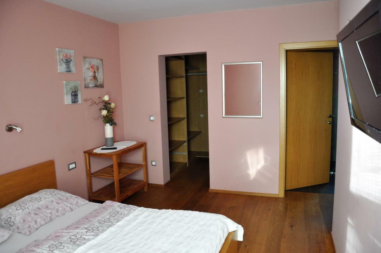 Apartma Rosa Spodnji Otok Buitenkant foto